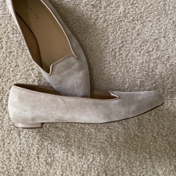 Tan suede flats - Picture 3 of 4